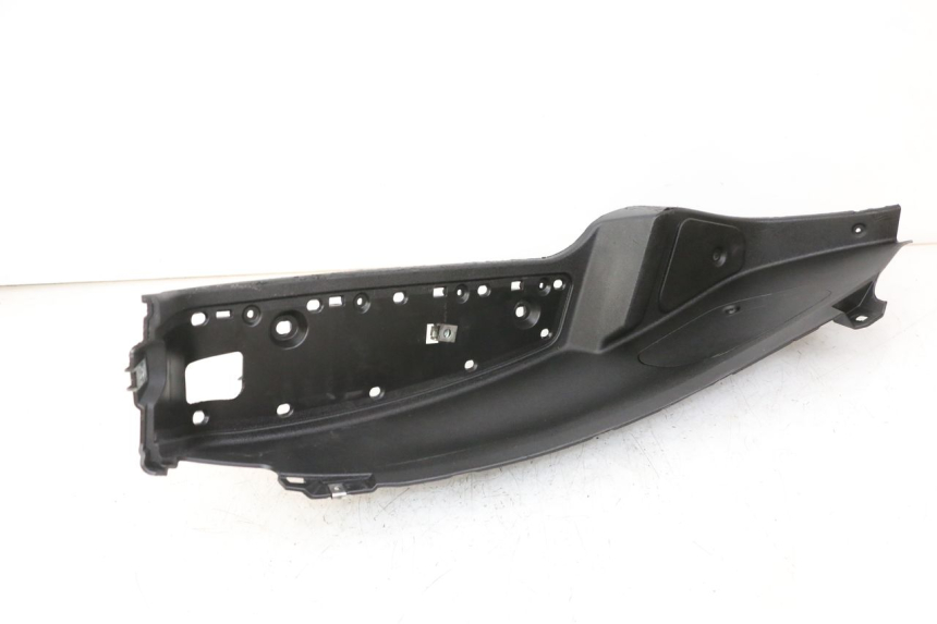 photo de RIGHT FOOTREST PIAGGIO MP3 LT 400 (2007 - 2012)