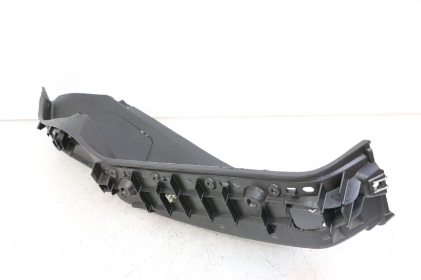 photo de RIGHT FOOTREST PIAGGIO MP3 LT 400 (2007 - 2012)