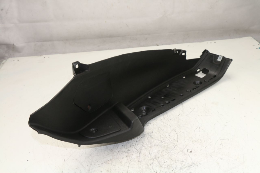 photo de RIGHT FOOTREST PIAGGIO MP3 LT 400 (2007 - 2012)