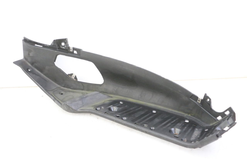 photo de RIGHT FOOTREST PIAGGIO X8 125 (2004 - 2007)