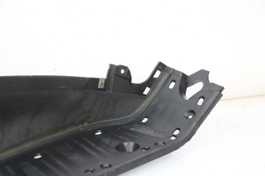 photo de RIGHT FOOTREST PIAGGIO X8 125 (2004 - 2007)