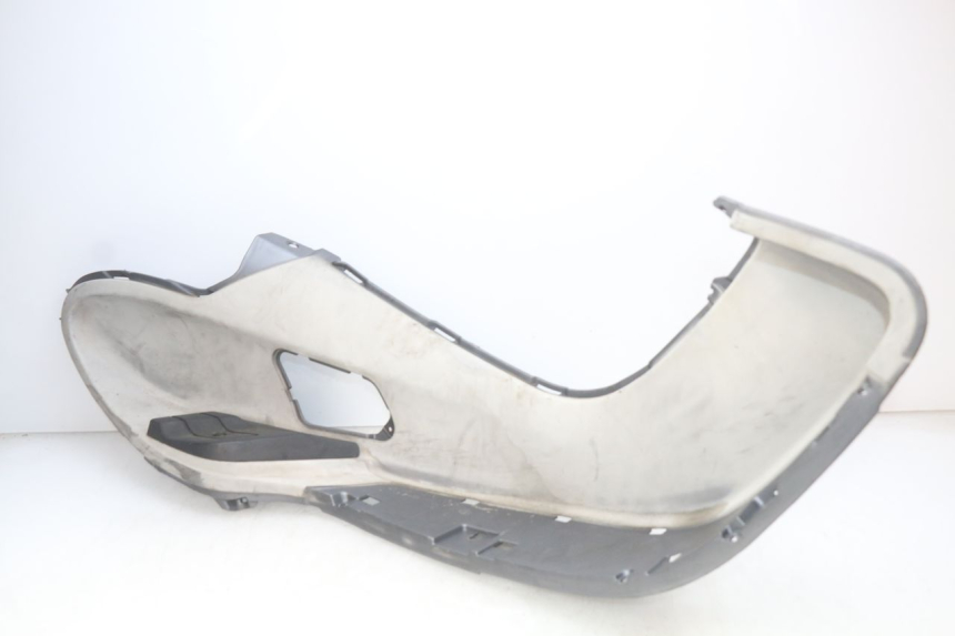 photo de RIGHT FOOTREST PIAGGIO X9 EVOLUTION 250 (2003 - 2007)