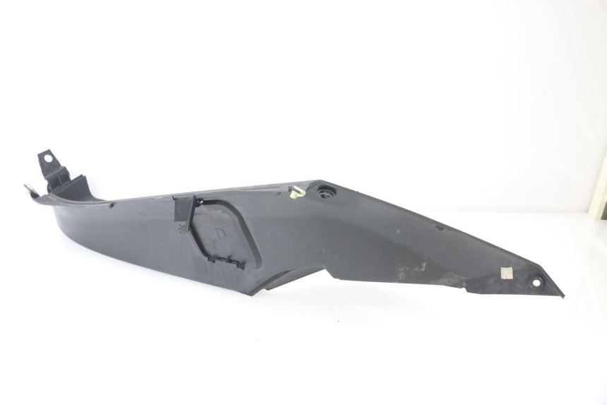 photo de RIGHT FLOOR PANEL PEUGEOT SATELIS COMPRESSOR K15 125 (2006 - 2009)