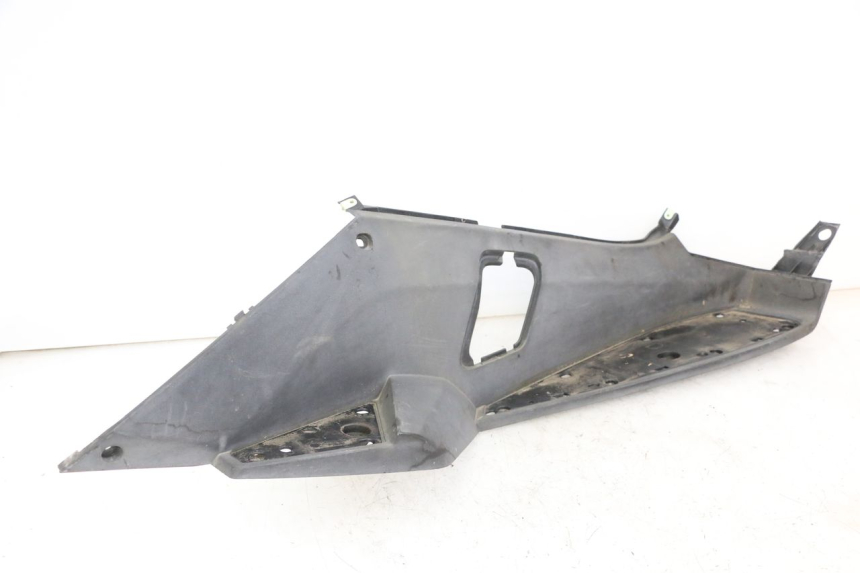 photo de RIGHT FLOOR PANEL PEUGEOT SATELIS 250 (2006 - 2012)