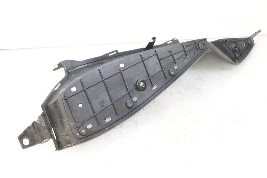 photo de RIGHT FLOOR PANEL PEUGEOT SATELIS 250 (2006 - 2012)