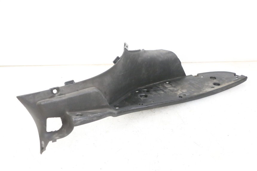 photo de RIGHT FLOOR PANEL APRILIA SCARABEO GT TOURING 125 (1999 - 2005)
