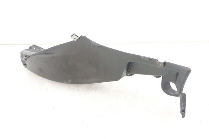 photo de RIGHT FLOOR PANEL APRILIA SCARABEO GT TOURING 125 (1999 - 2005)