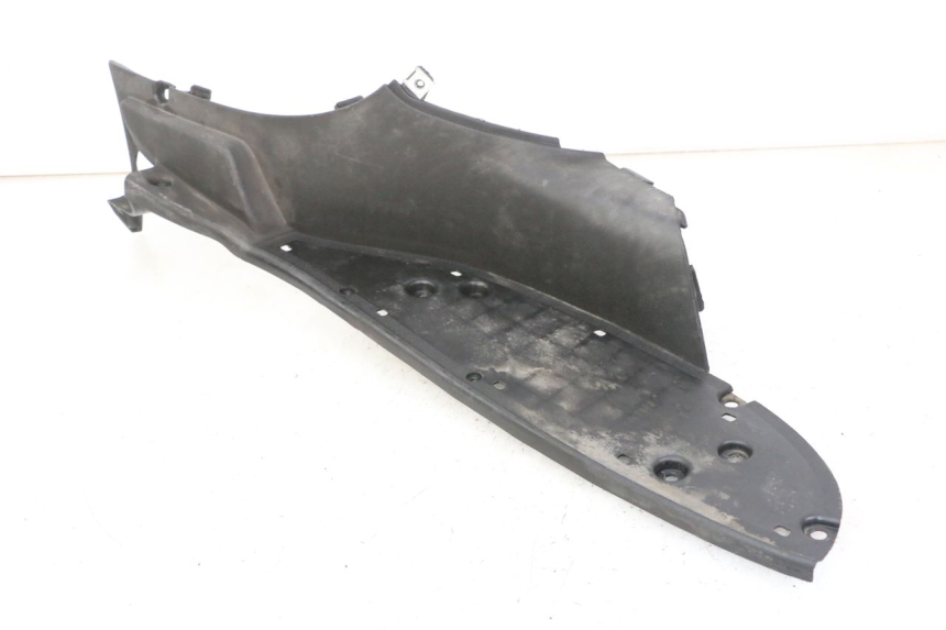 photo de RIGHT FLOOR PANEL APRILIA SCARABEO GT TOURING 125 (1999 - 2005)