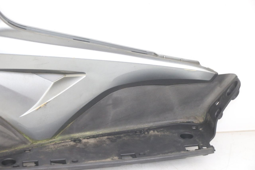 photo de RIGHT FLOOR PANEL KYMCO X-CITING XCITING 400 (2014 - 2018)
