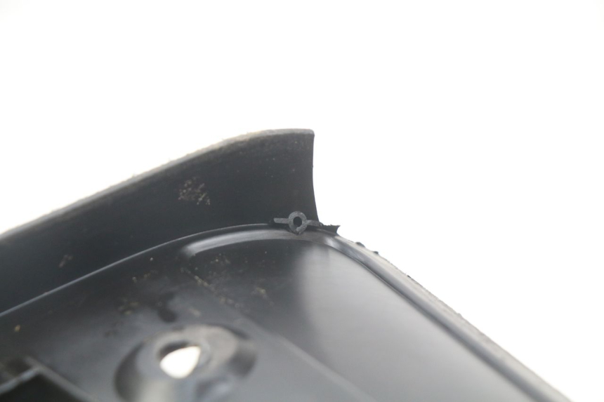 photo de RIGHT FOOTREST PIAGGIO X7 125 (2007 - 2013)