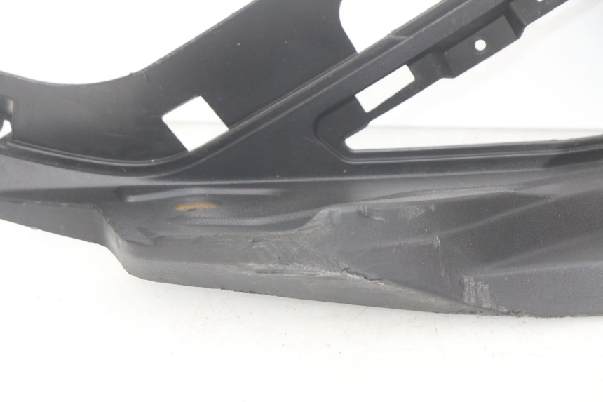 photo de RIGHT FOOTREST PIAGGIO X7 125 (2007 - 2013)