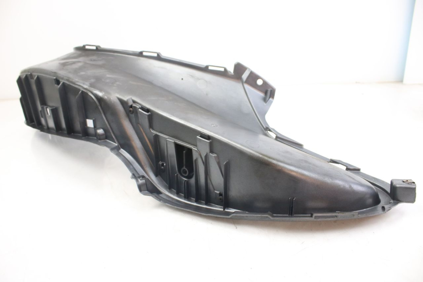 photo de RIGHT FOOTREST PIAGGIO X9 EVOLUTION 125 (2003 - 2007)