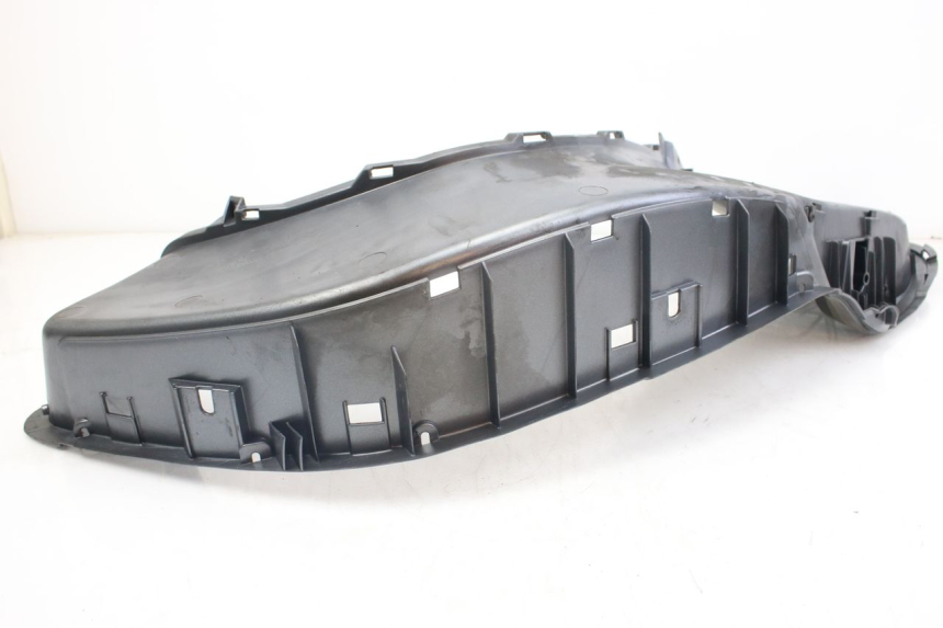 photo de RIGHT FOOTREST PIAGGIO X9 EVOLUTION 125 (2003 - 2007)
