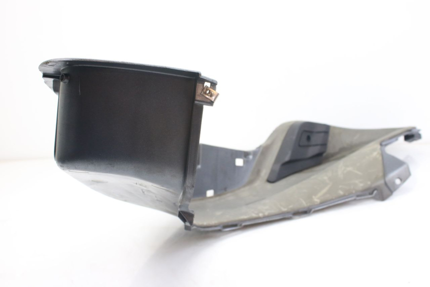 photo de RIGHT FOOTREST PIAGGIO X9 EVOLUTION 125 (2003 - 2007)