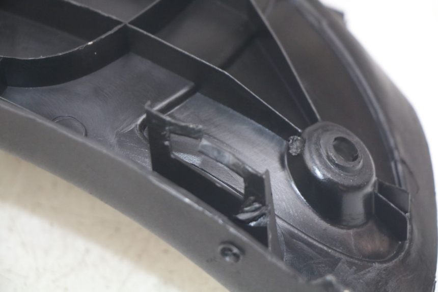 photo de FOOTREST PEUGEOT ELYSEO 125 (1999 - 2004)