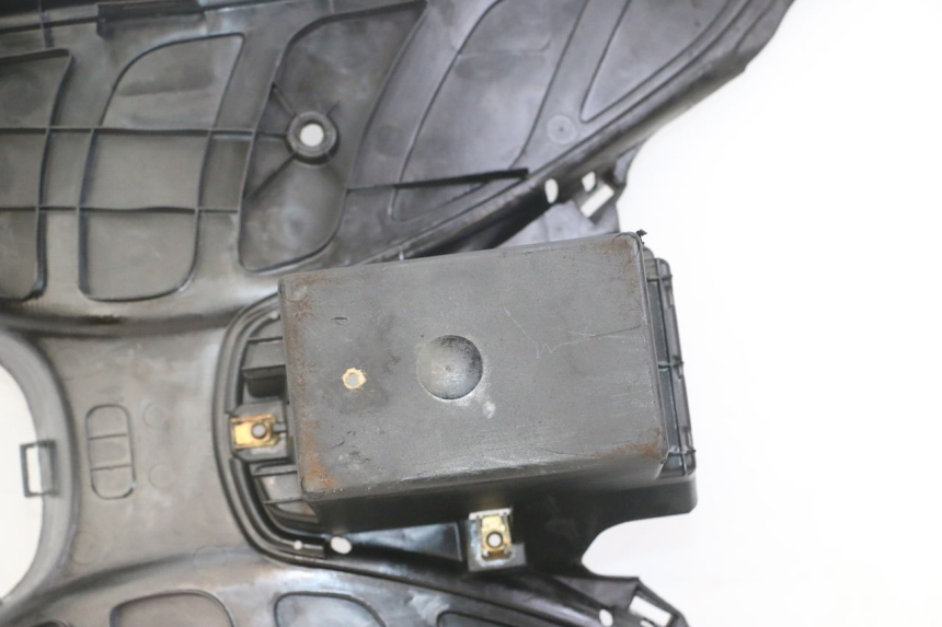 photo de FOOTREST PEUGEOT ELYSEO 125 (1999 - 2004)