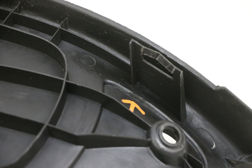 photo de FOOTREST PEUGEOT ELYSEO 125 (1999 - 2004) - Focus on structure