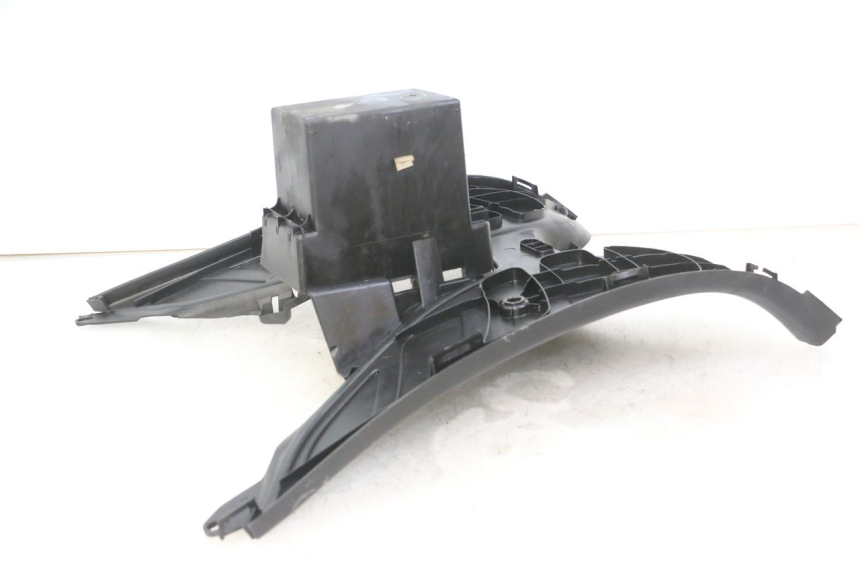 photo de FLOOR PANEL PEUGEOT ELYSTAR 125 (2002 - 2007)