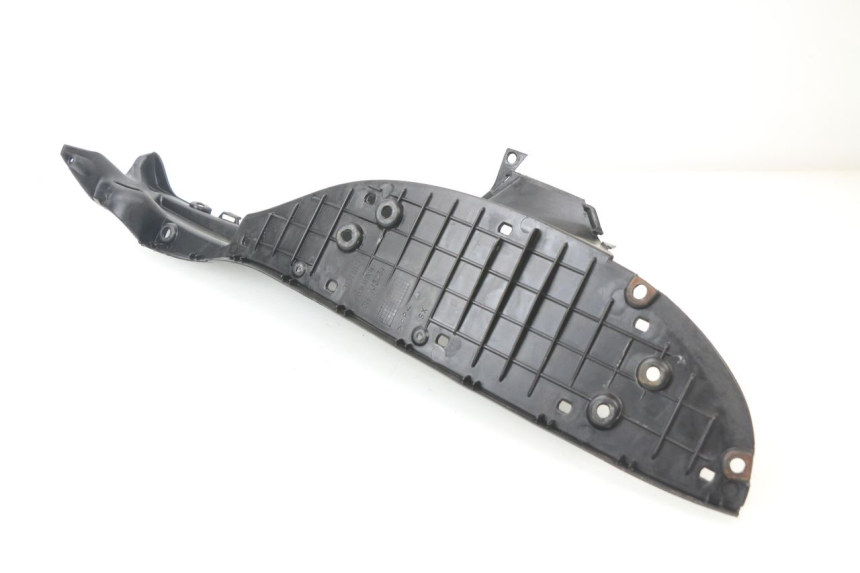 photo de LEFT FLOOR PANEL APRILIA SCARABEO GT 125 (1999 - 2007)