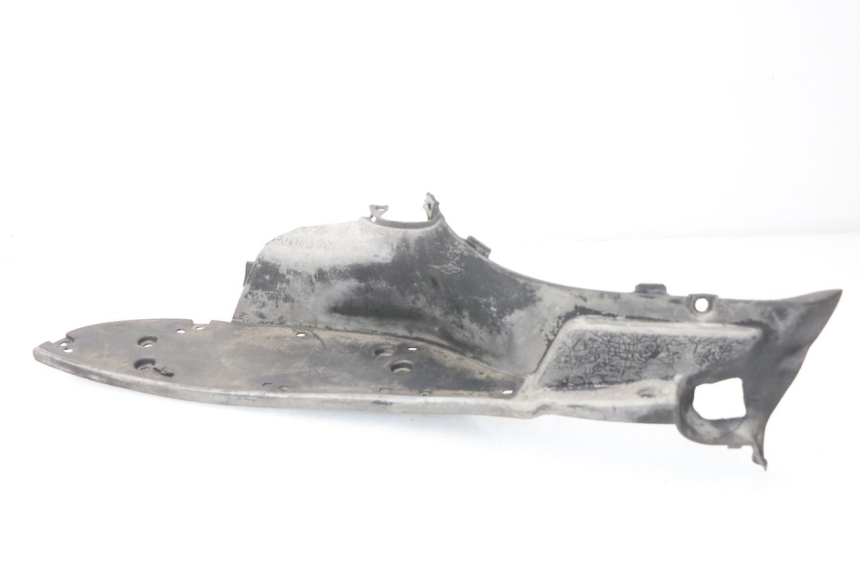 photo de LEFT FLOOR PANEL APRILIA SCARABEO GT 125 (1999 - 2007)