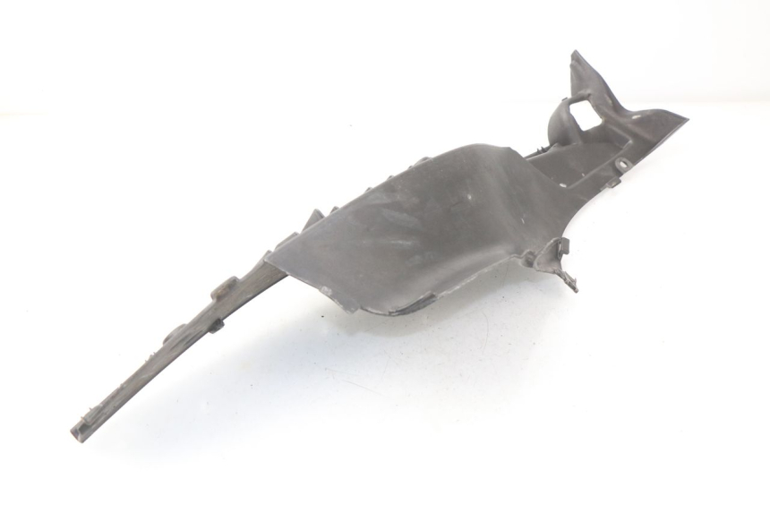 photo de LEFT FLOOR PANEL APRILIA SCARABEO GT 125 (1999 - 2007)