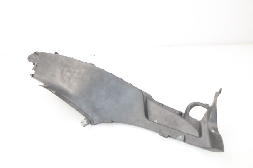 photo de LEFT FLOOR PANEL APRILIA SCARABEO GT 125 (1999 - 2007)