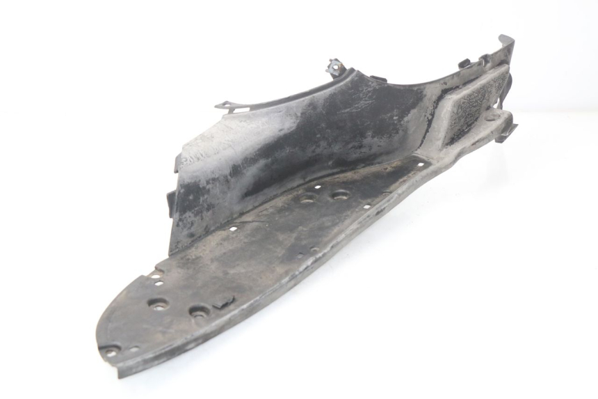 photo de LEFT FLOOR PANEL APRILIA SCARABEO GT 125 (1999 - 2007)