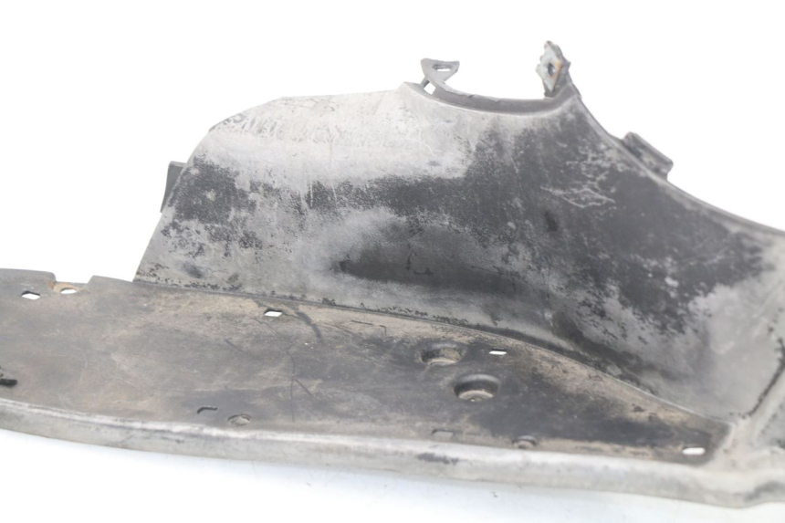 photo de LEFT FLOOR PANEL APRILIA SCARABEO GT 125 (1999 - 2007)