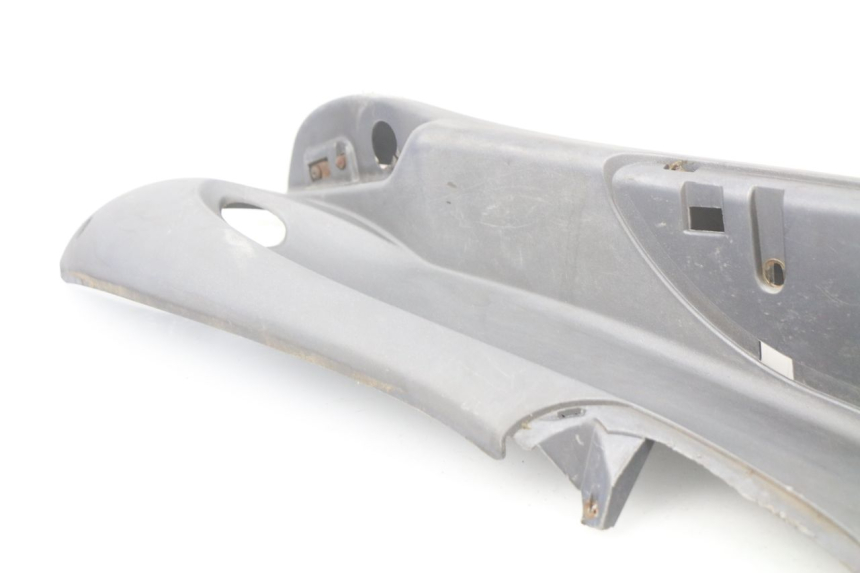 photo de LEFT FLOOR PANEL PIAGGIO BEVERLY 125 (1998 - 2005)
