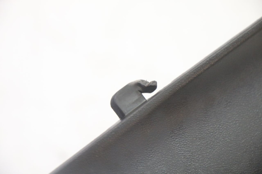 photo de LEFT FOOTREST SUZUKI BURGMAN 125 (2007 - 2014)