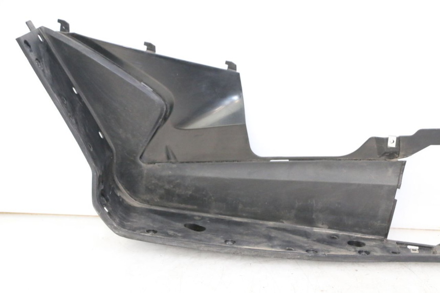 photo de LEFT FLOOR PANEL HONDA FORZA ABS 300 (2013 - 2019)