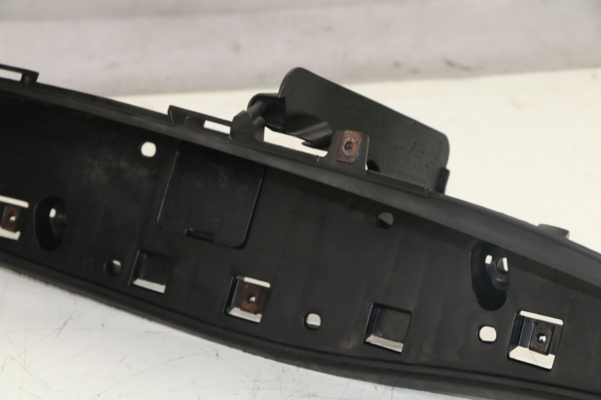 photo de LEFT FLOOR PANEL HONDA FES S-WING SWING 125 (2007 - 2015)