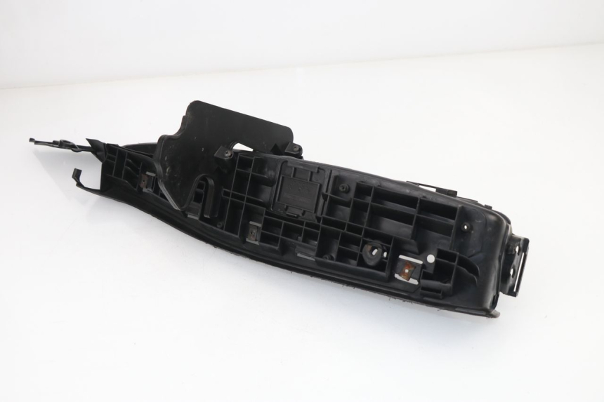 photo de LEFT FLOOR PANEL HONDA FES S-WING SWING 125 (2007 - 2015)