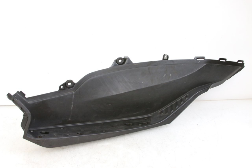 photo de LEFT FOOTREST HONDA FORZA 125 (2015 - 2016)