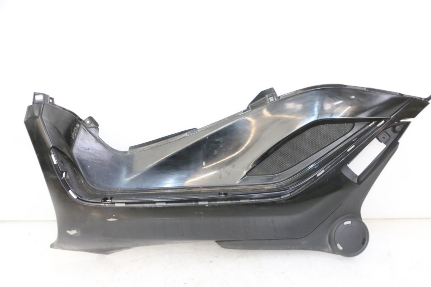 photo de LEFT FLOOR PANEL PIAGGIO IE MP3 YOURBAN 300 (2011 - 2016)