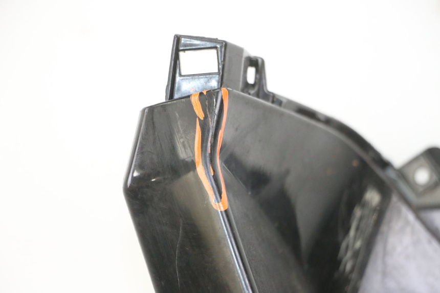 photo de LEFT FLOOR PANEL PIAGGIO IE MP3 YOURBAN 300 (2011 - 2016)