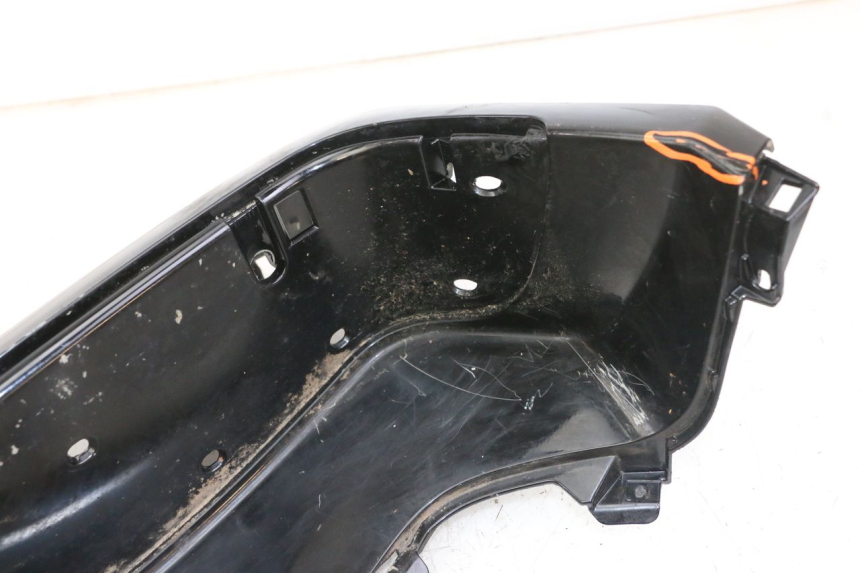 photo de LEFT FLOOR PANEL PIAGGIO IE MP3 YOURBAN 300 (2011 - 2016)