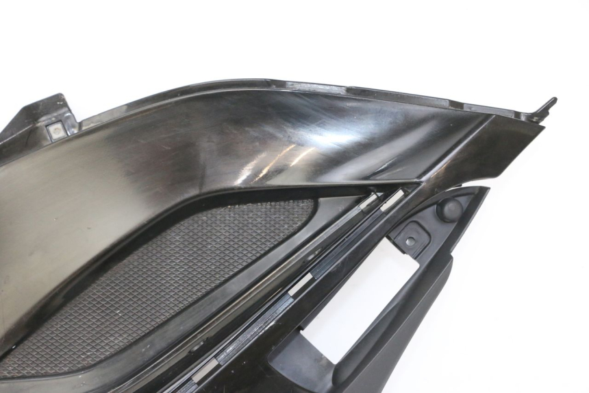 photo de LEFT FLOOR PANEL PIAGGIO IE MP3 YOURBAN 300 (2011 - 2016)