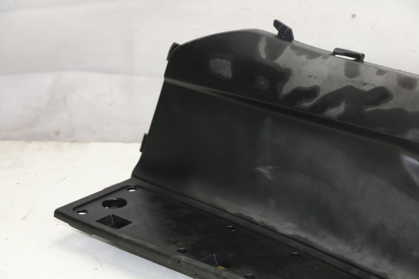 photo de LEFT FLOOR PANEL KYMCO DINK STREET ABS 125 (2011 - 2018)
