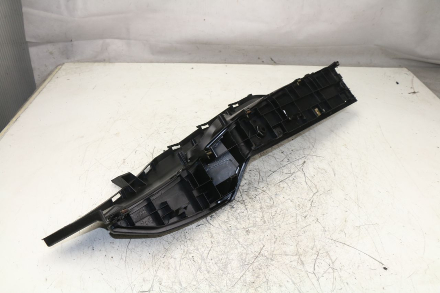photo de LEFT FLOOR PANEL KYMCO DINK STREET ABS 125 (2011 - 2018)