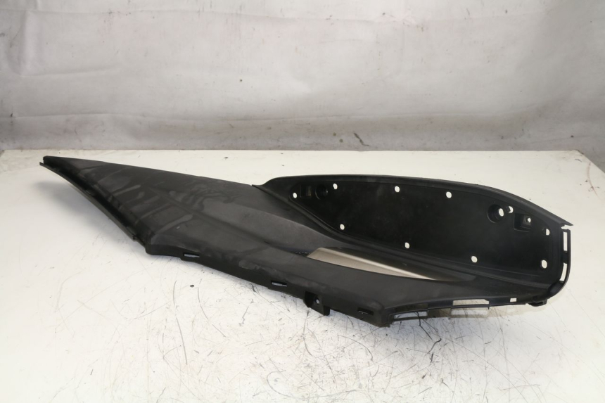 photo de LEFT FLOOR PANEL KYMCO K-XCT 125 (2013 - 2017)