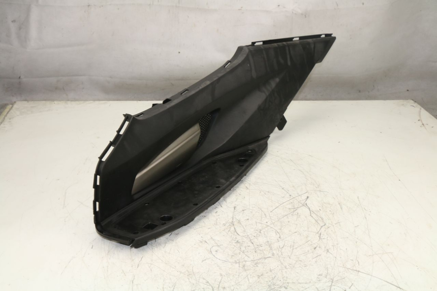 photo de LEFT FLOOR PANEL KYMCO K-XCT 125 (2013 - 2017)