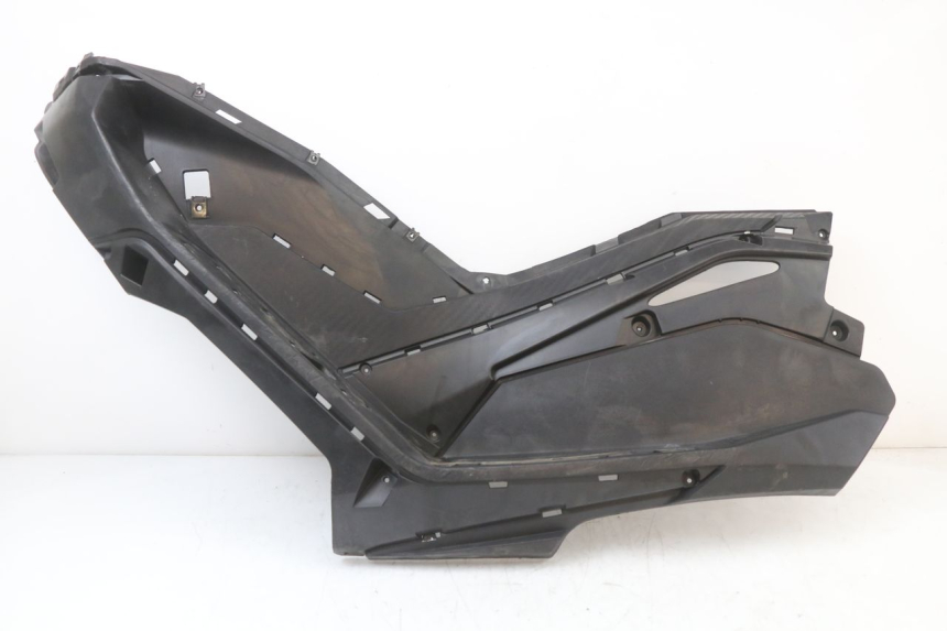 photo de LEFT FLOOR PANEL LONGJIA EASY MAX 125 (2020 - 2024)