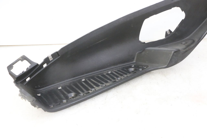 photo de LEFT FLOOR PANEL PIAGGIO MP3 LT 300 (2010 - 2016)