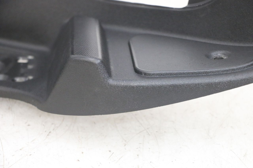 photo de LEFT FLOOR PANEL PIAGGIO MP3 RL 250 (2007 - 2010) - Surface and material condition