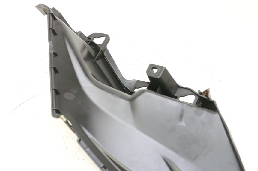 photo de LEFT FLOOR PANEL SYM ORBIT III 3 4T 50 (2018 - 2021) - Technical close-up