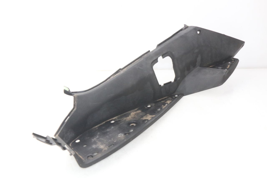 photo de LEFT FOOTREST PEUGEOT SATELIS 125 (2006 - 2009)