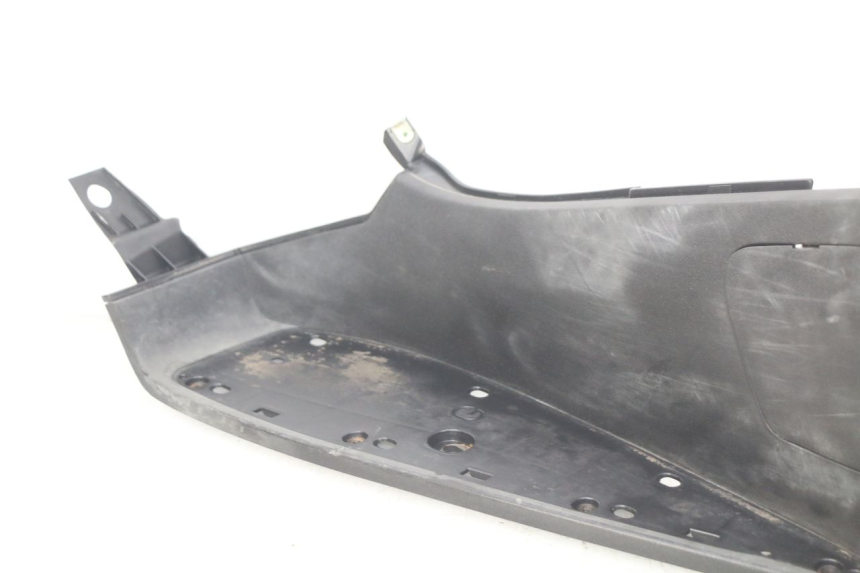 photo de LEFT FOOTREST PEUGEOT SATELIS 125 (2010 - 2012)