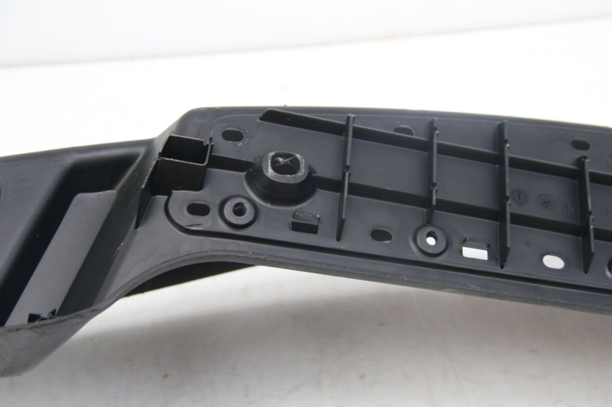 photo de LEFT FOOTREST PIAGGIO MP3 125 (2006 - 2014)