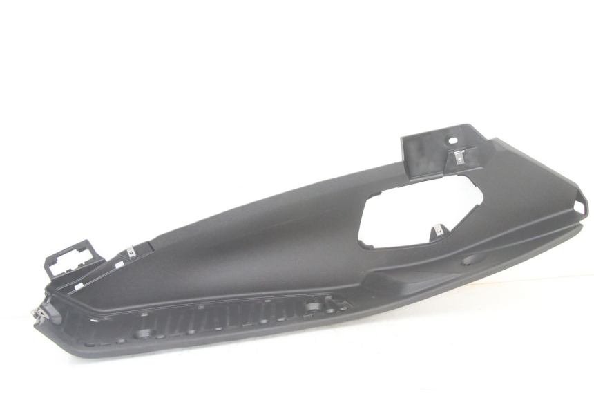 photo de LEFT FOOTREST PIAGGIO MP3 500 (2014 - 2016)
